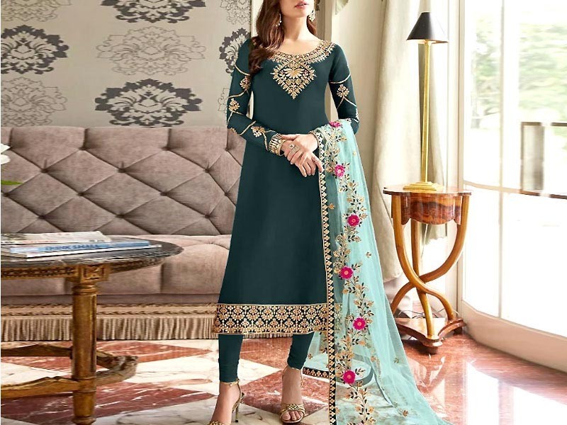 Ladies EID Collection, Eid Dresses Designs 2024 in Pakistan