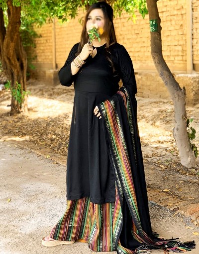 Traditional 3-Pieces Black Sussi Dress 2