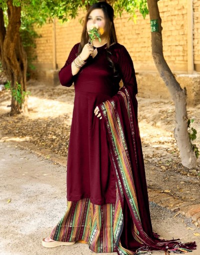 Traditional 3-Pieces Maroon Sussi Dress 